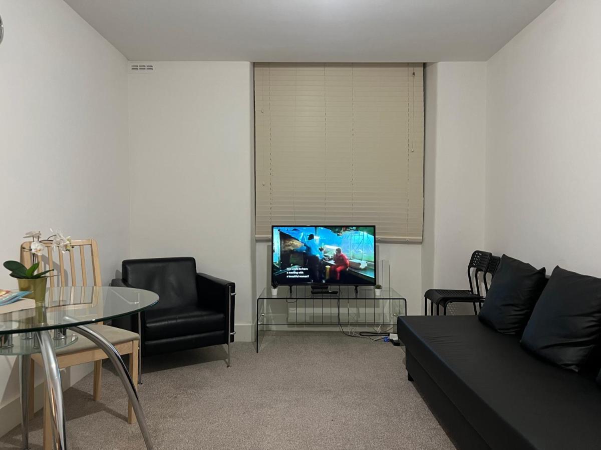 Appartamento Entire Flat Near Kings Cross Londra Esterno foto