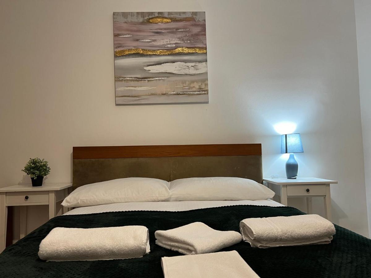Appartamento Entire Flat Near Kings Cross Londra Esterno foto
